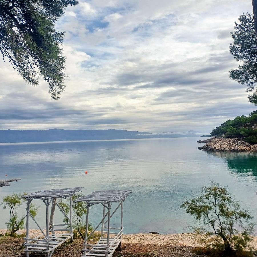 Apartmani Miletic Jelsa  Buitenkant foto