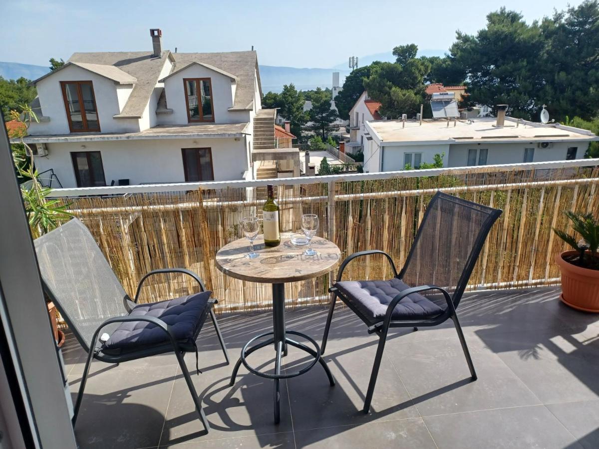 Apartmani Miletic Jelsa  Buitenkant foto